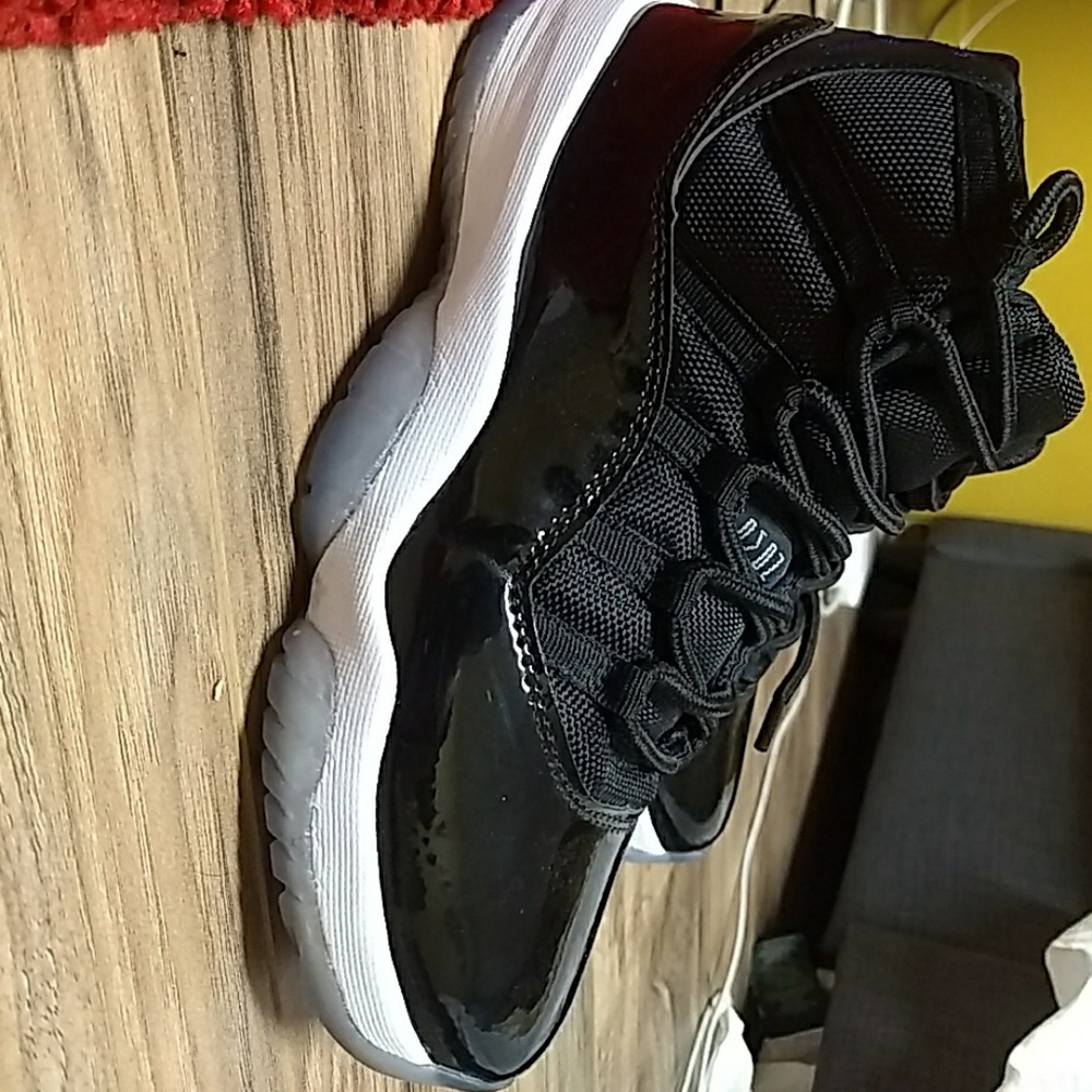 Jordan 11s space Jams